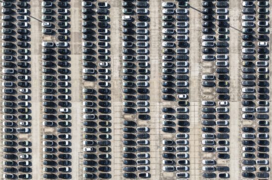 masini-fabrica-geely-china