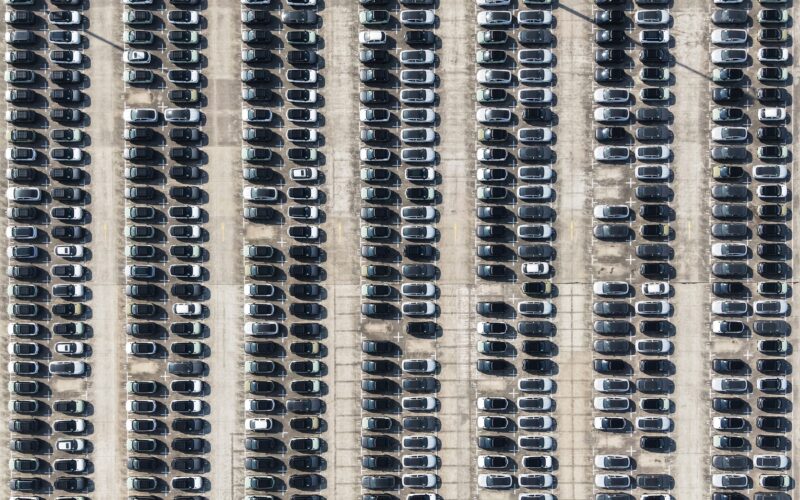 masini-fabrica-geely-china