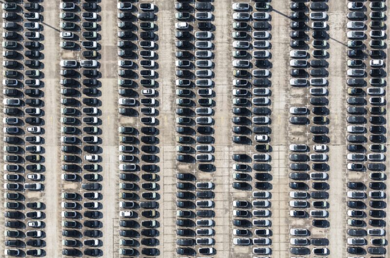 masini-fabrica-geely-china