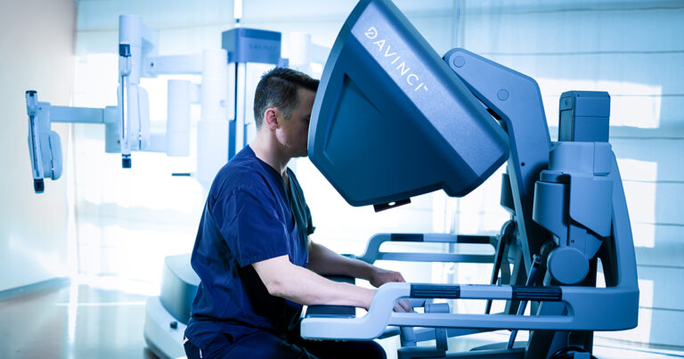 Chirurgie-robotică-medlife-doctor-medic