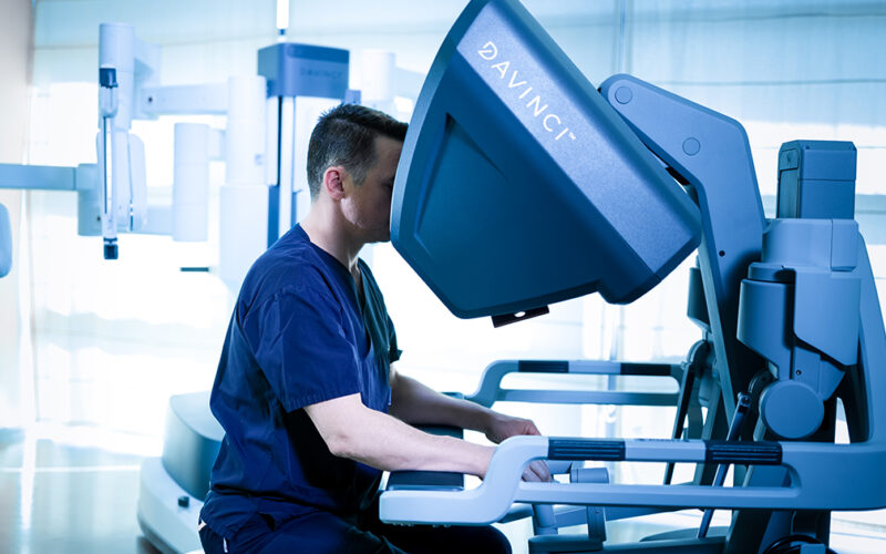 Chirurgie-robotică-medlife-doctor-medic