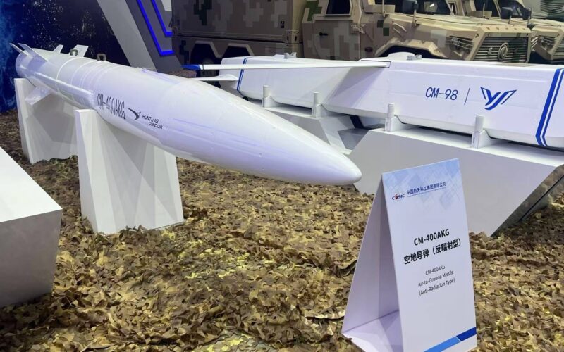 CM-400AKG-rachete-supersonice-chinezesti