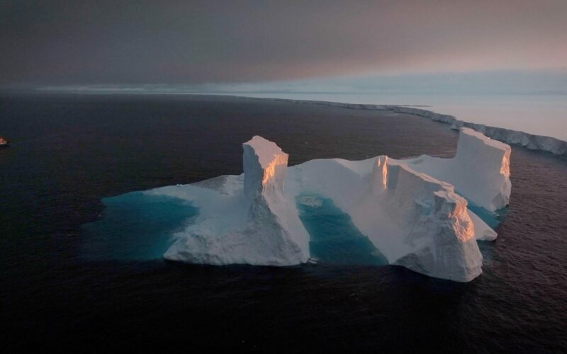 aisberg-A23a