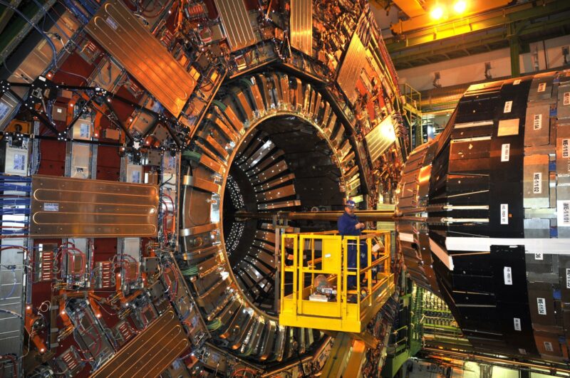 cern-antimaterie-accelerator-particule
