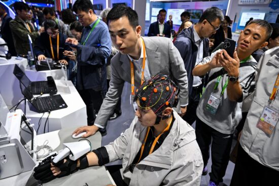 implant-creier-computer-china